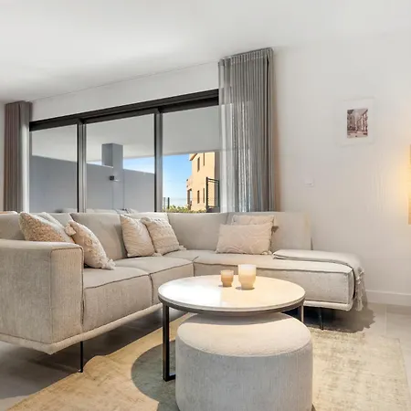 Luxury 3br With Private Terrace