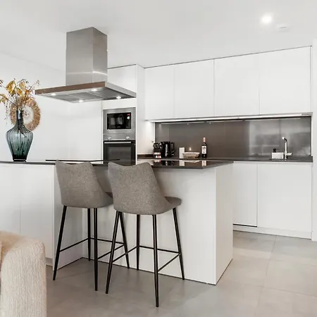 Luxury 3br With Private Terrace