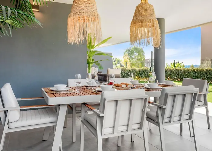 Luxury 3br With Private Terrace