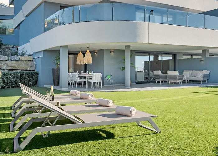 Luxury 3br With Private Terrace Apartamento Estepona